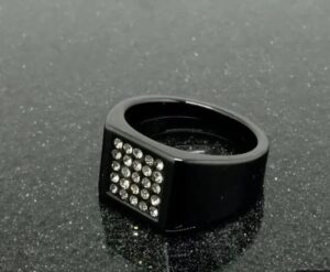 Ceramic Fashionable Black Color Finger Ring